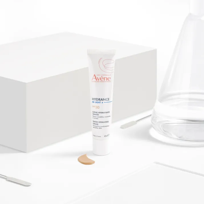 Avène Hydrance BB-Light Crema Idratante Colorata Spf30 40ml
