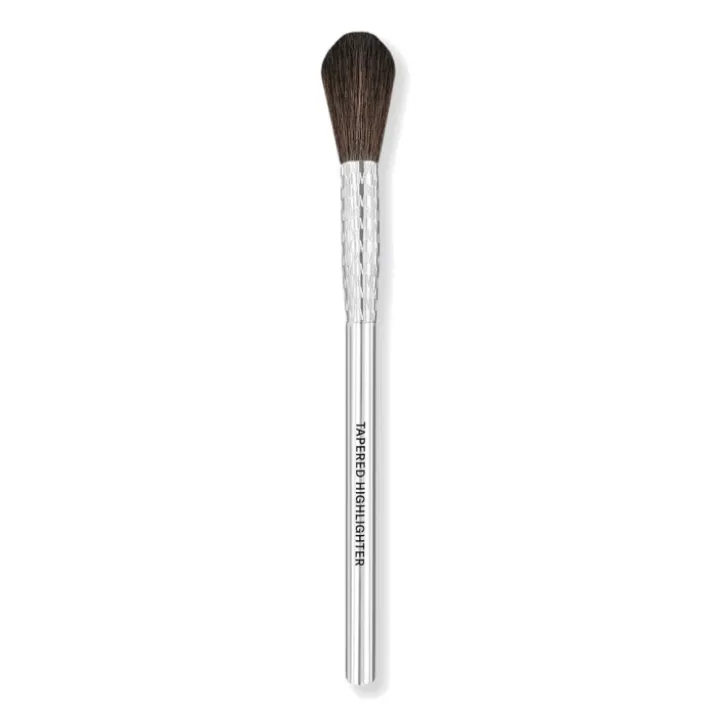 F08 Tapered Highlighter Brush MESAUDA
