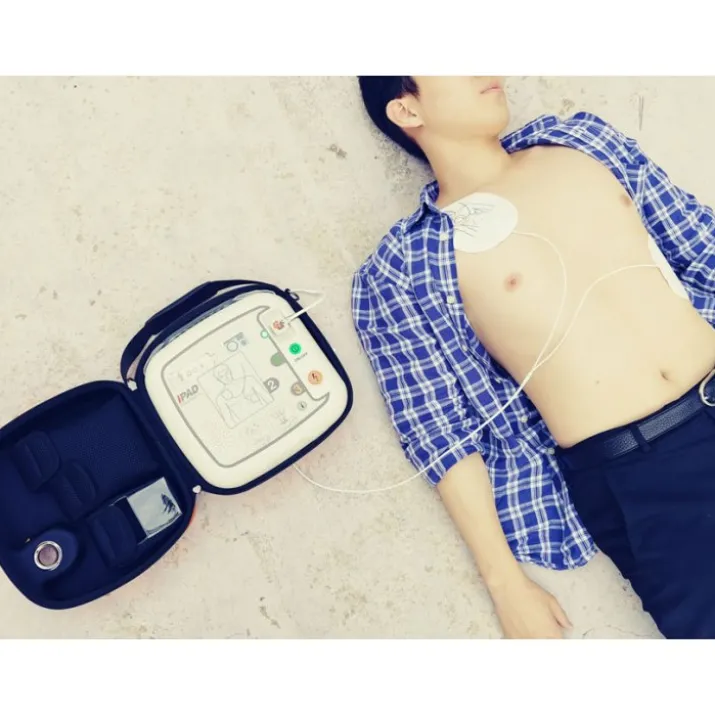 I PAD DEFIBRILLATORE CU-SP1